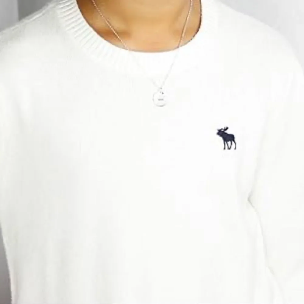 Abercrombie & Fitch Off-White Crew Neck Sweater